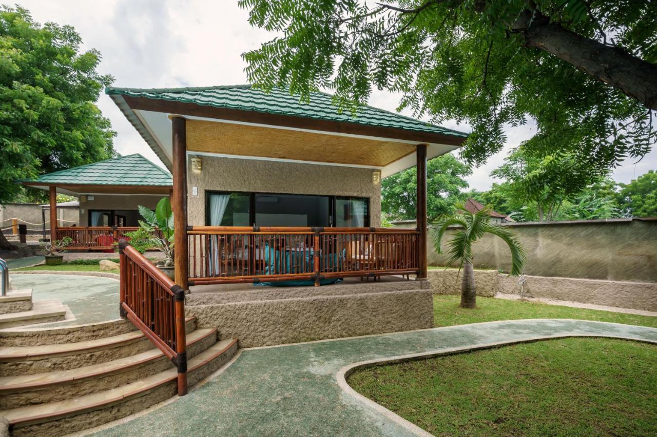Lunar Dive Resort: Bamboo Villas كوبو المظهر الخارجي الصورة