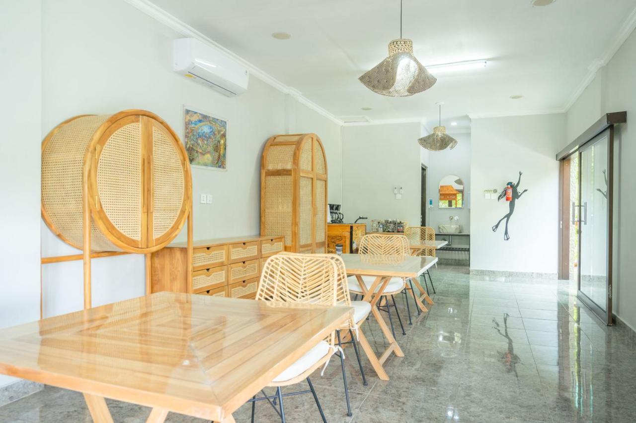 Lunar Dive Resort: Bamboo Villas كوبو المظهر الخارجي الصورة